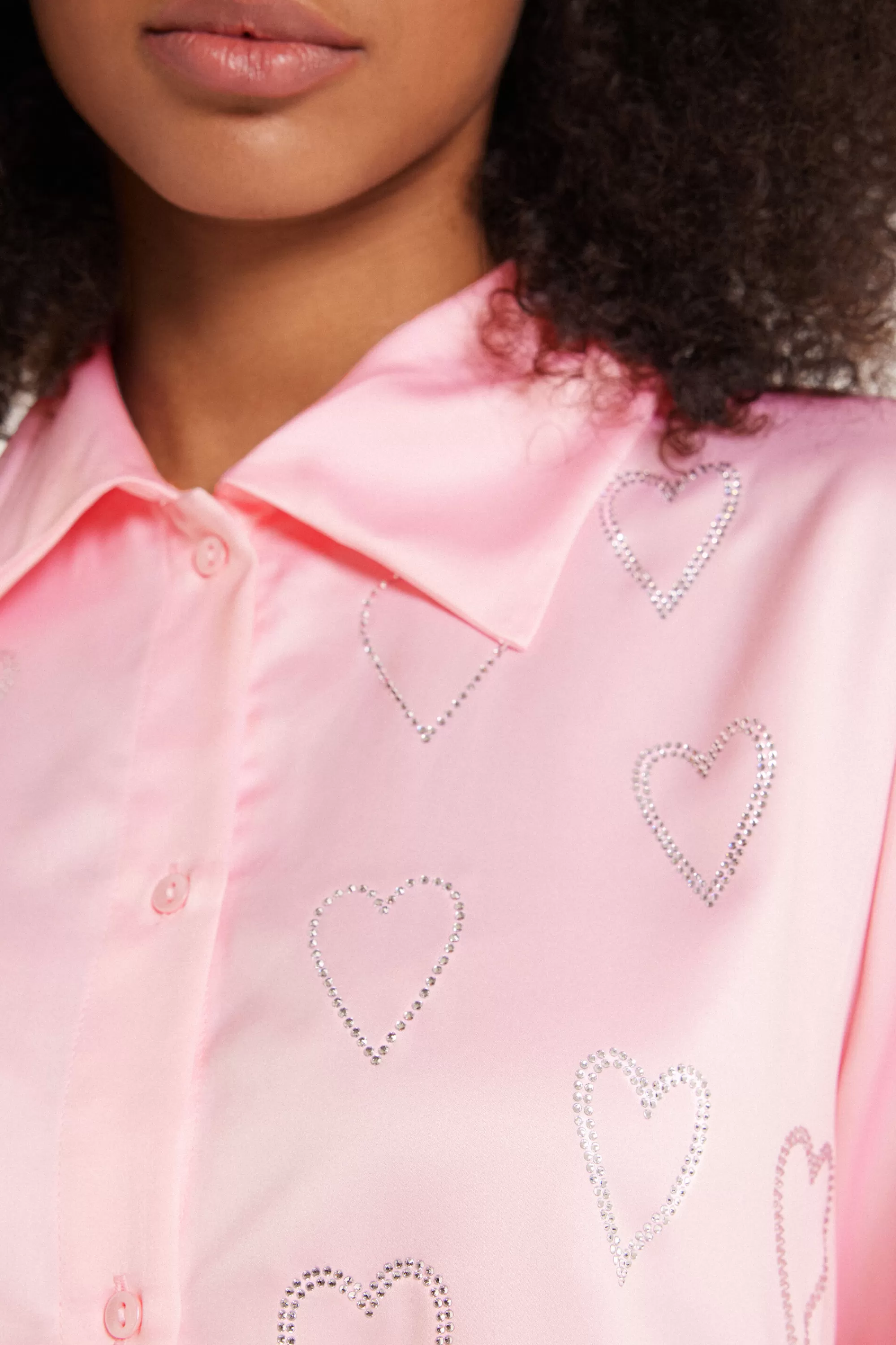 Online Camicia Mezza Manica In Raso Con Cuori Strass - Pigiami Corti - Donna | Pigiami corti