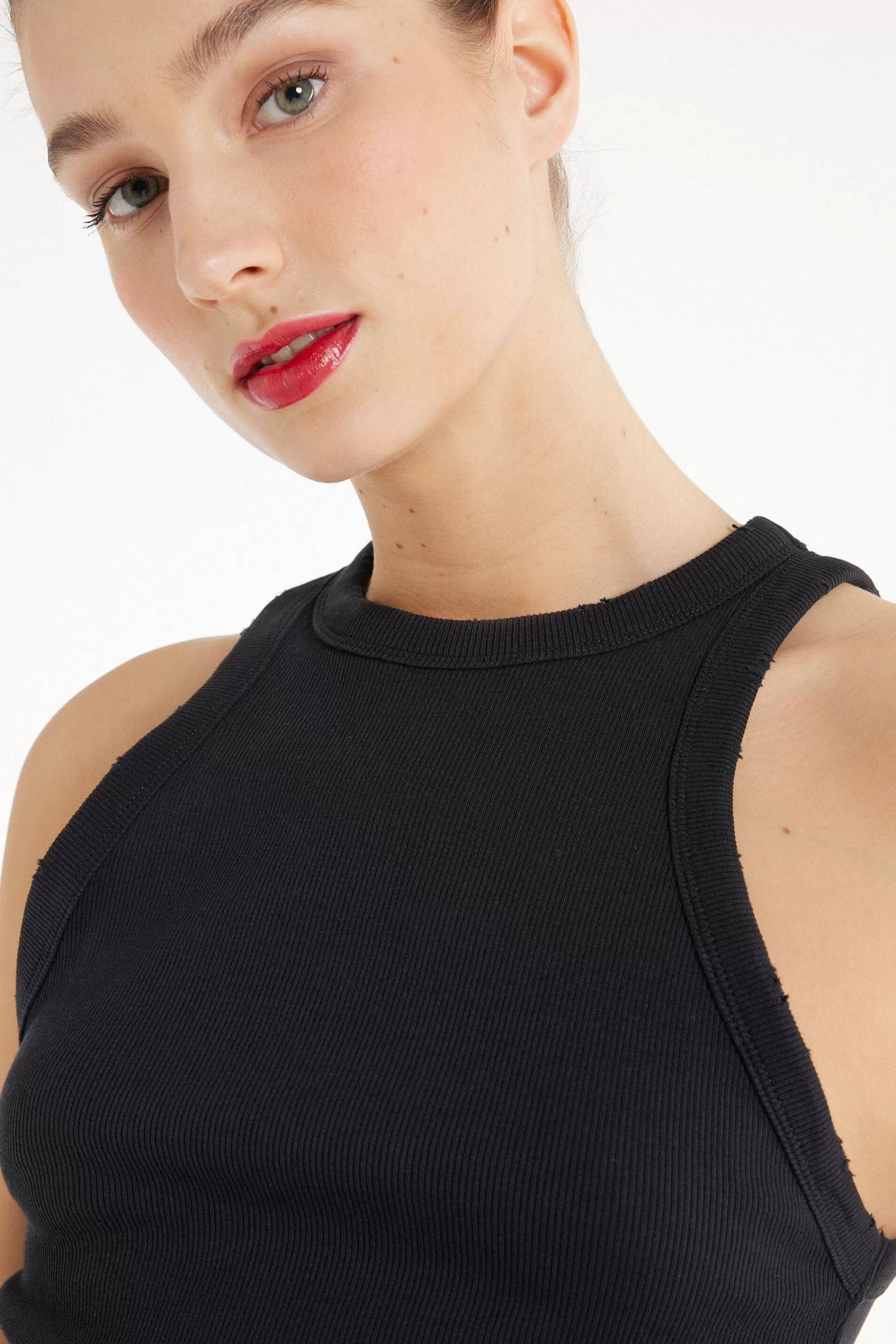 Hot Canotta Scollo Americana A Costine Con Strappi - Canotte E Top - Donna | Top e T-shirt | Canotte e Top