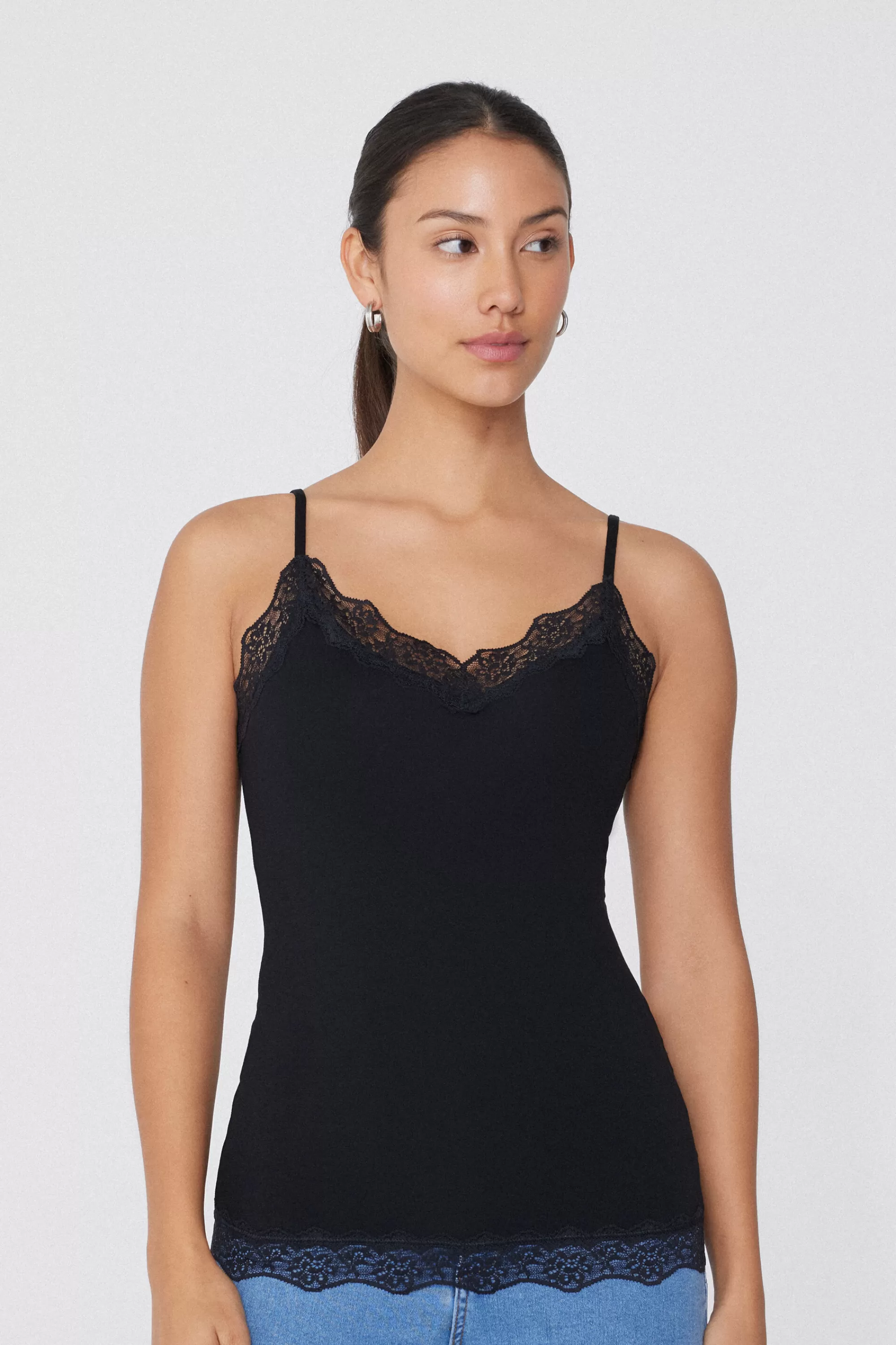 Fashion Canotta Spalline Sottili Scollo A V In Viscosa Con Pizzo - Canotte E Top - Donna | Canotte e Top