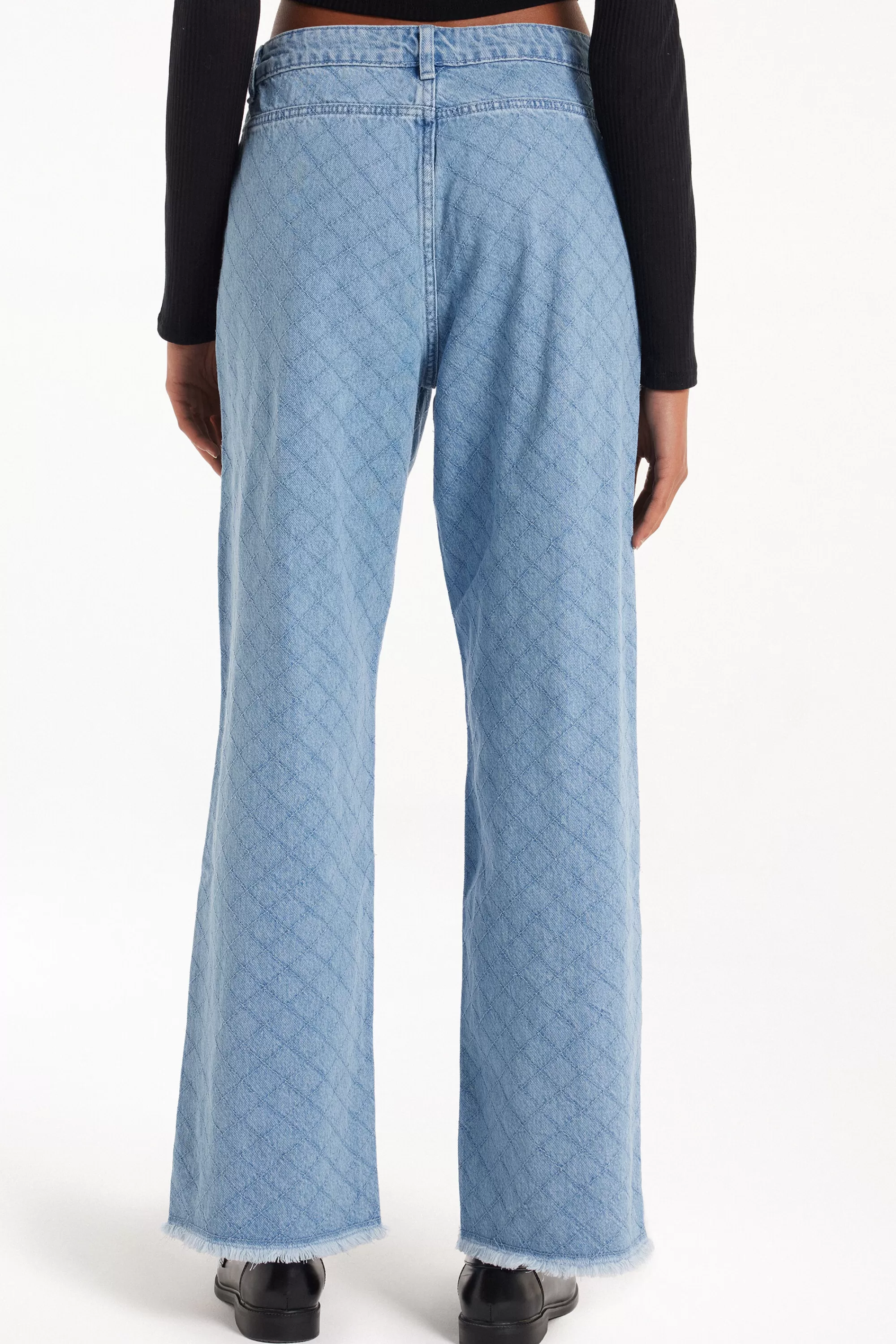 Online Jeans Lunghi Ampi In Denim Effetto Matelassé - Pantaloni - Donna | Jeans | Pantaloni