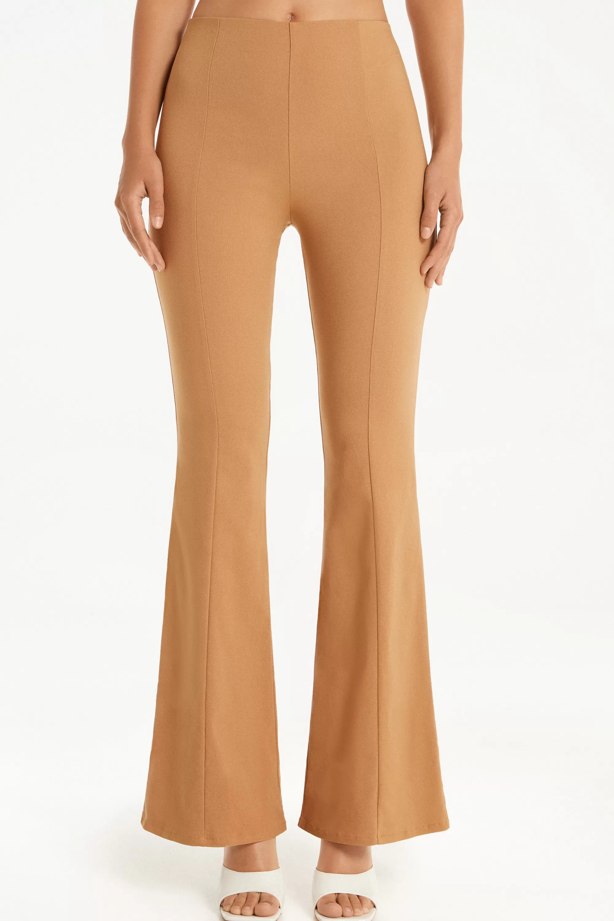 Hot Pantalone Flare In Tela Elasticizzata - Pantaloni - Donna | Pantaloni